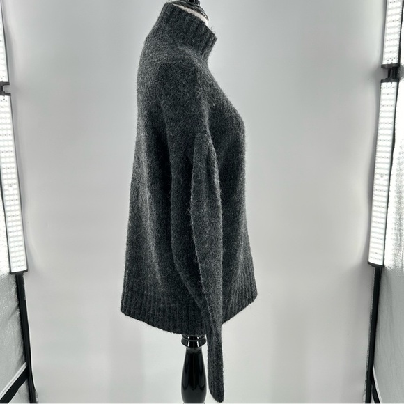 Express womens sweater size XS grey oversized turtleneck - Picture 4 of 11